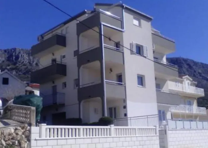 Lejlighed Cihorich - *
